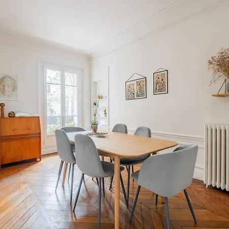 Apartment Veeve - Beauty Among The Bustle Paris